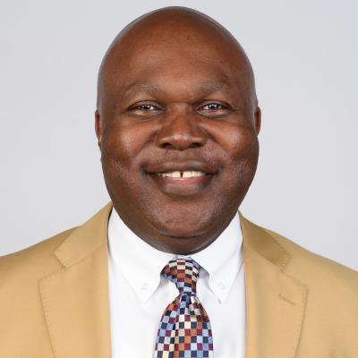 Hector Iweka photo